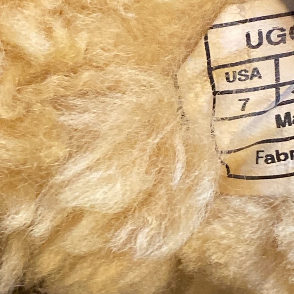 Ugg boots SZ 7 - Picture 6 of 7